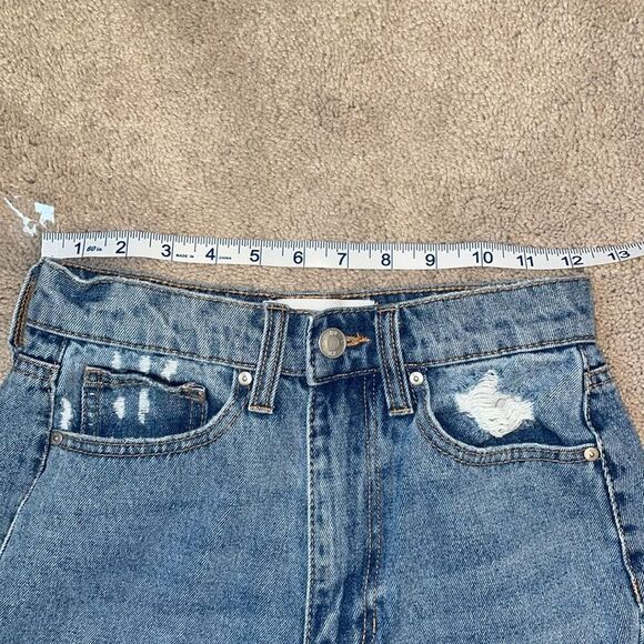 RSQ Jeans Size 0 - Picture 4 of 12